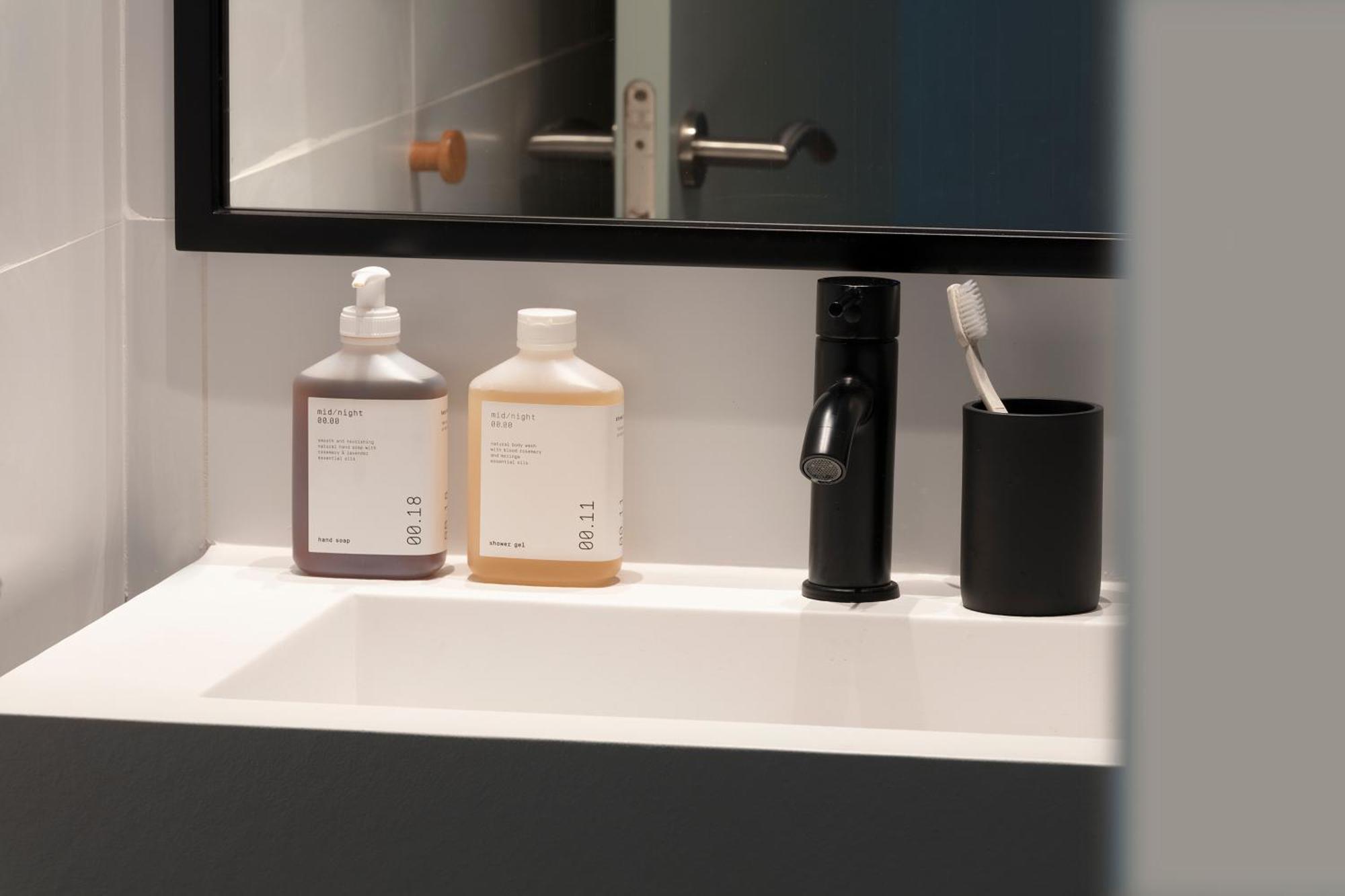 Toc Hotel Las Ramblas Barcelona Ngoại thất bức ảnh
